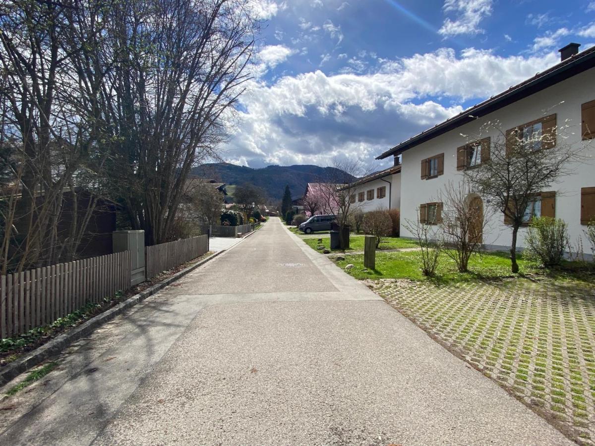 Modern Eingerichtete Wohnung Mit 2 Schlafzimmern Bergen  Ngoại thất bức ảnh