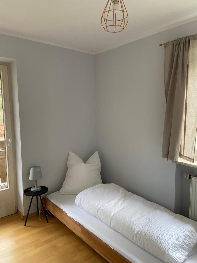 Modern Eingerichtete Wohnung Mit 2 Schlafzimmern Bergen  Ngoại thất bức ảnh