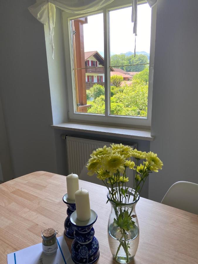 Modern Eingerichtete Wohnung Mit 2 Schlafzimmern Bergen  Ngoại thất bức ảnh